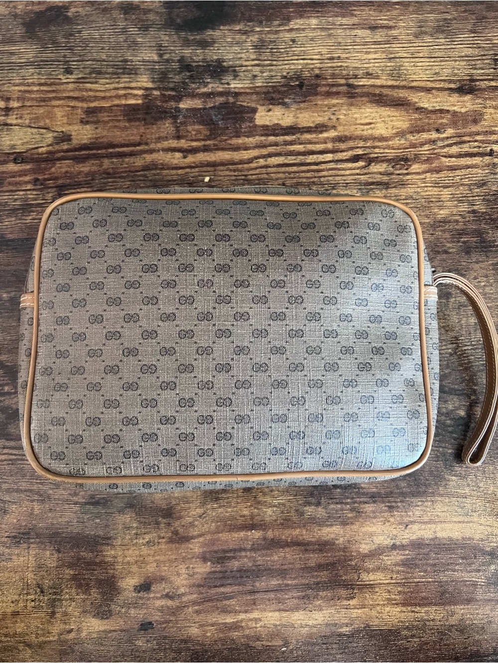 Vintage 80s Gucci Brown Monogram Wristlet Clutch with Tan Trim - Picture 8 of 12